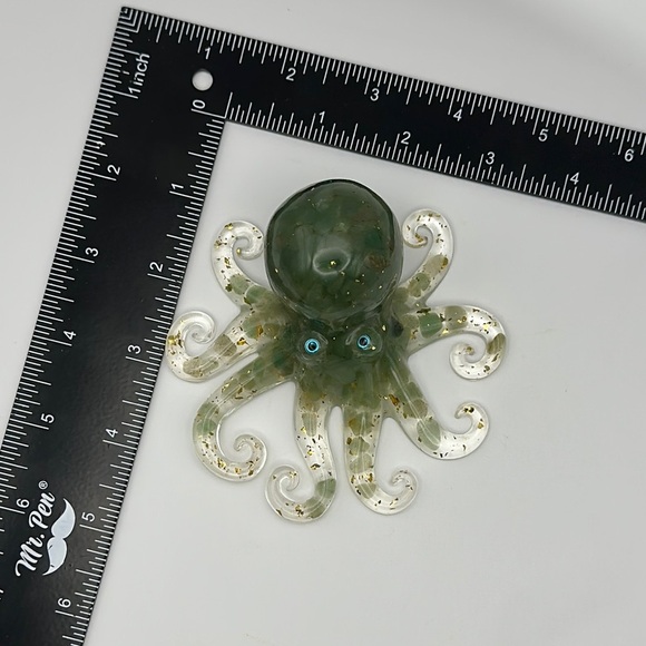 Cute Green Aventurine and Gold Foil Flakes in Resin Octopus Figurine - Picture 6 of 6